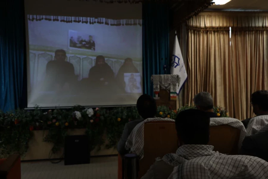 نشست هم اندیشی بسیج کارکنان با حضور رجبعلی برزویی رئیس محترم دانشگاه فرهنگیان 6